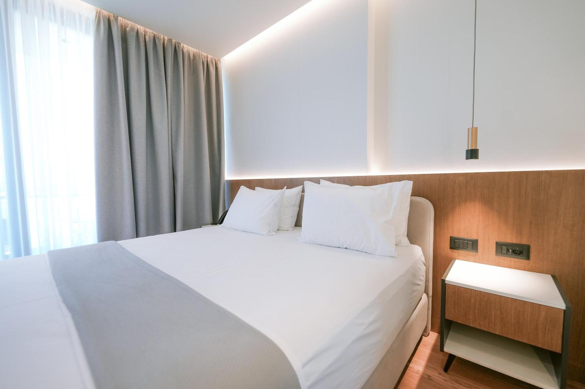 Euro Hotel Ksamil Eksteriør billede
