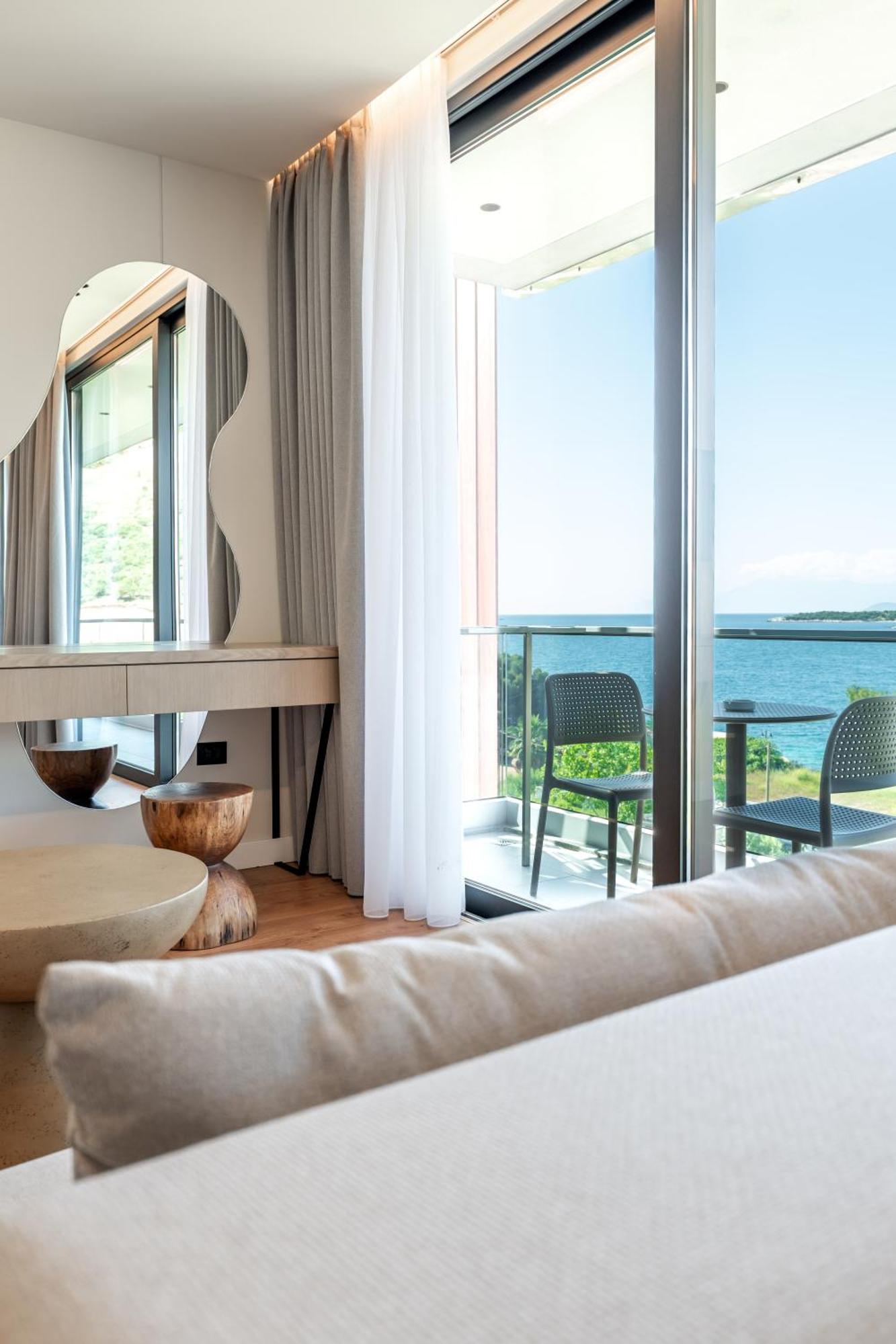 Euro Hotel Ksamil Eksteriør billede