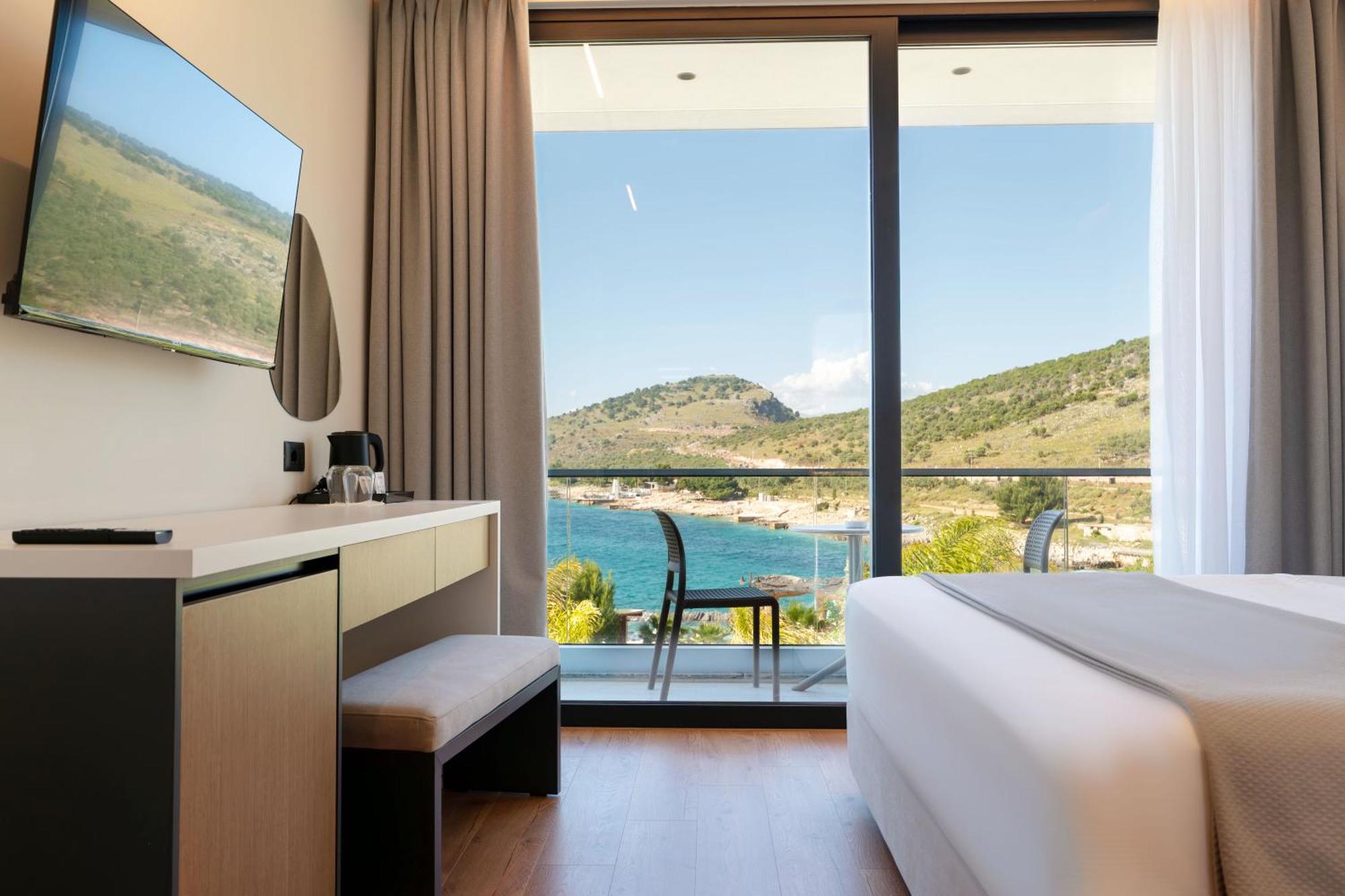 Euro Hotel Ksamil Eksteriør billede